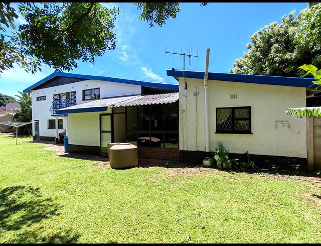 5 BEDROOM HOUSE FOR SALE IN UVONGO